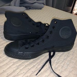 black Converse High tops